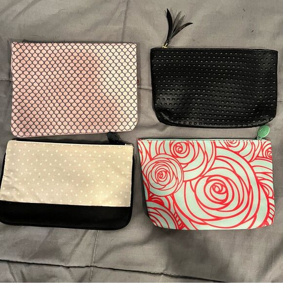 Ipsy Set of 4 Makeup Cosmetic Pouch Zippered Bags - Picture 2 of 2